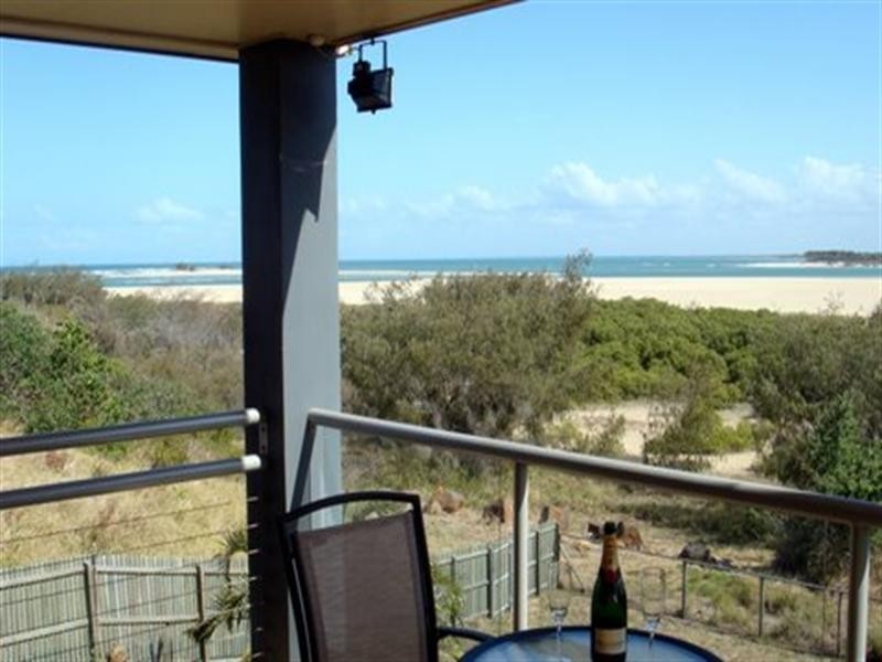 1 Rule Street, Elliott Heads QLD 4670