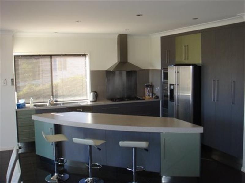 1 Rule Street, Elliott Heads QLD 4670