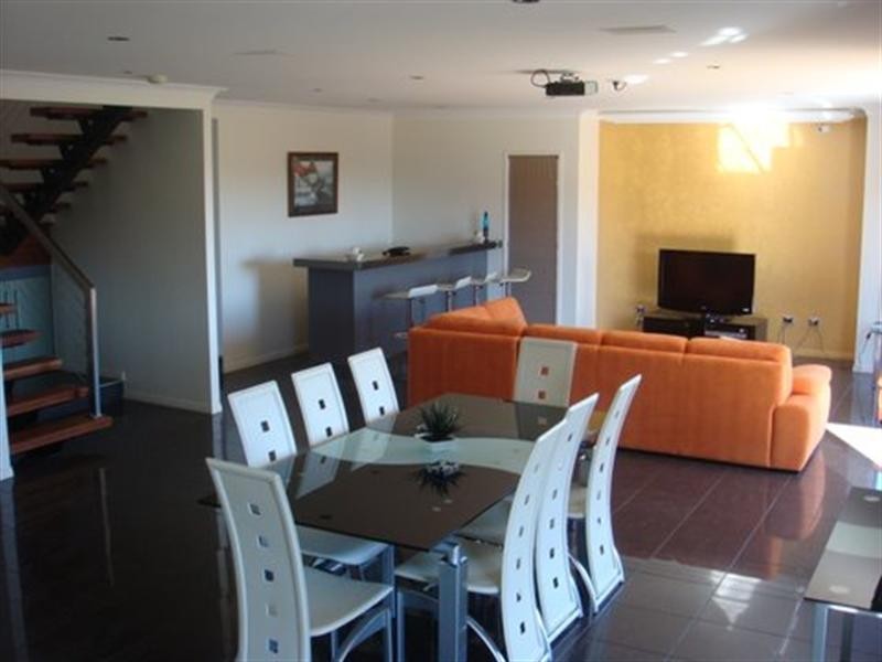 1 Rule Street, Elliott Heads QLD 4670