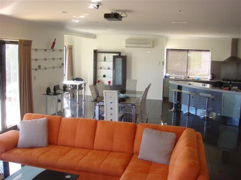 1 Rule Street, Elliott Heads QLD 4670