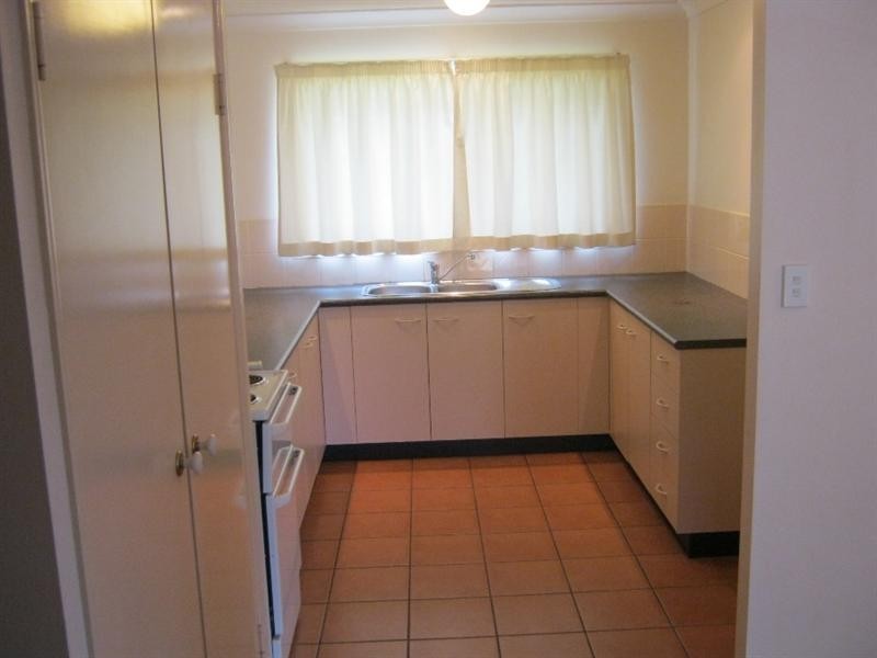 4 Settlers Court, Bargara QLD 4670