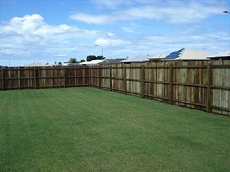 13 Firefly Street, Bargara QLD 4670