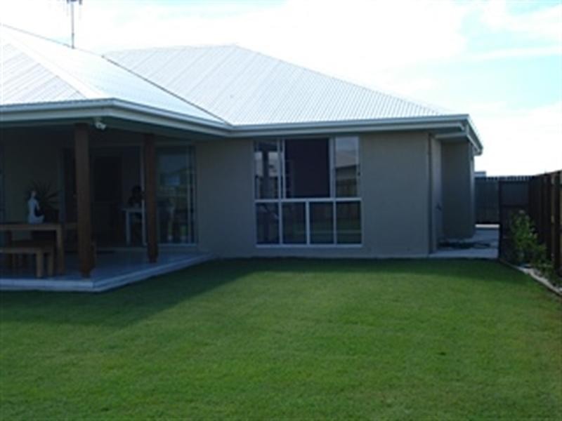 13 Firefly Street, Bargara QLD 4670
