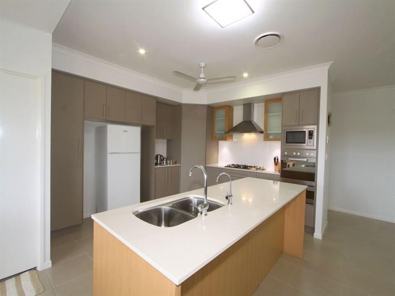 Innes Park QLD 4670