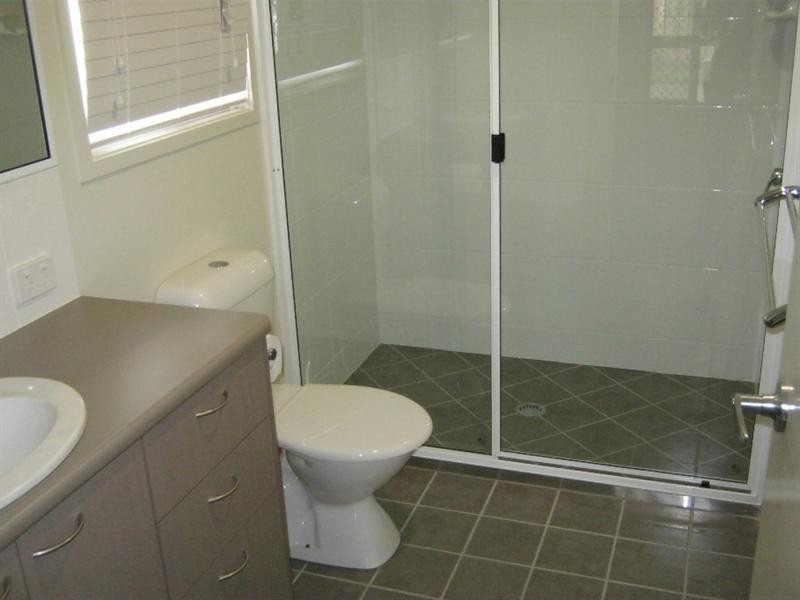 8 Avalon Street, Burnett Heads QLD 4670