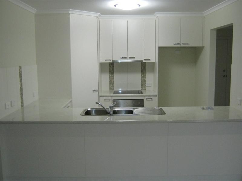 8 Avalon Street, Burnett Heads QLD 4670