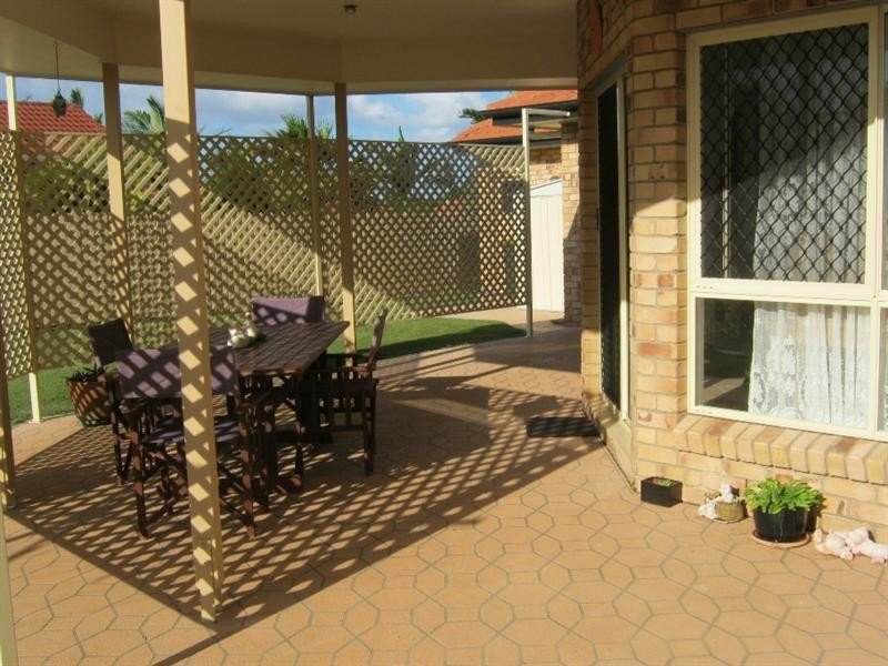Coral Cove QLD 4670