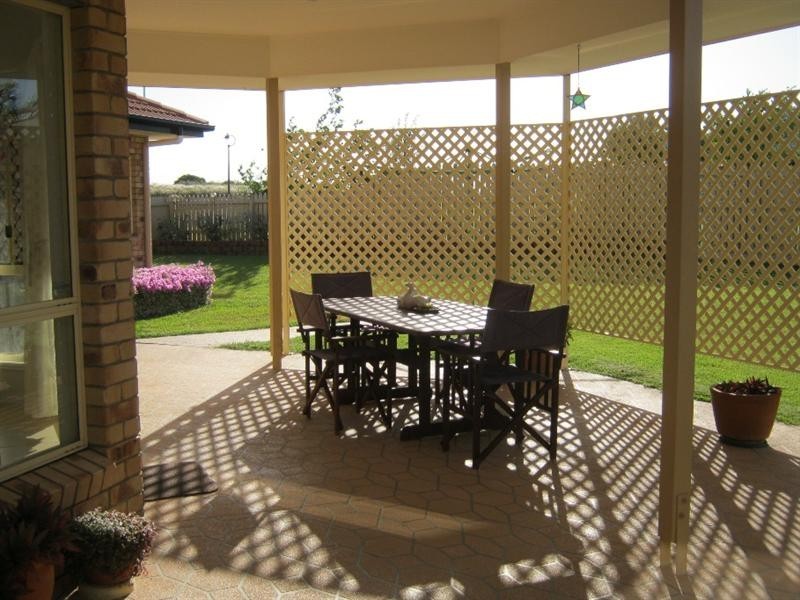 Coral Cove QLD 4670