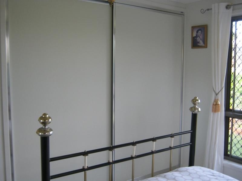 6 Bisdee Street, Coral Cove QLD 4670