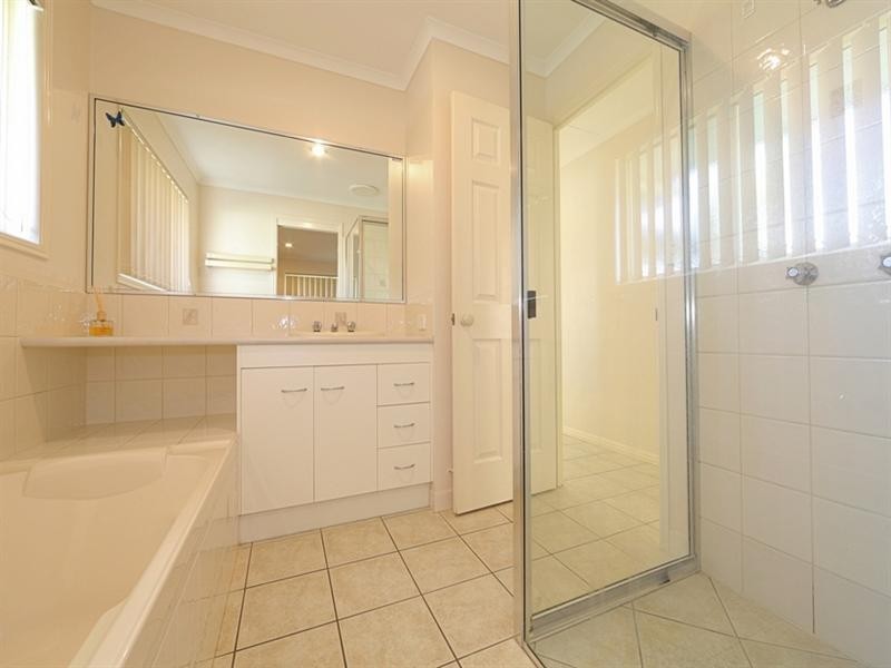 73 Wilfred Street, Bargara QLD 4670