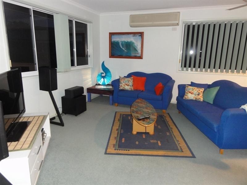 9 Cossart Crescent, Bargara QLD 4670