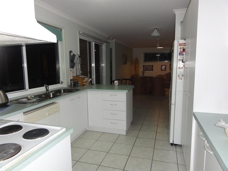 9 Cossart Crescent, Bargara QLD 4670