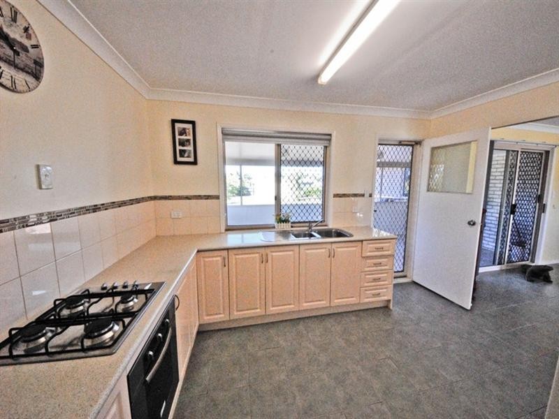 6 Tori Place, Innes Park QLD 4670