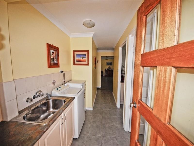 6 Tori Place, Innes Park QLD 4670