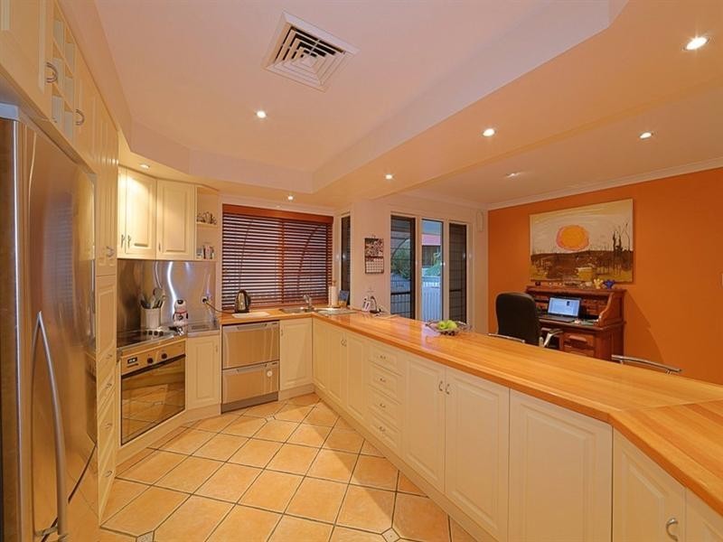 6 Lathouras Court, Bundaberg South QLD 4670