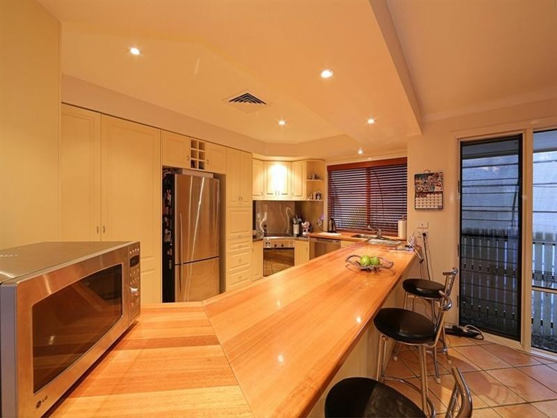 6 Lathouras Court, Bundaberg South QLD 4670