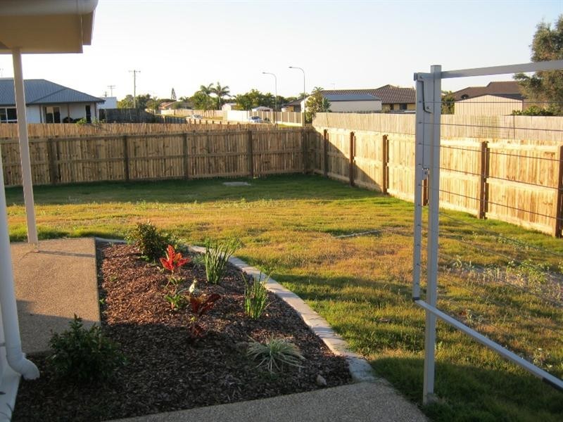 2 Firefly Street, Bargara QLD 4670