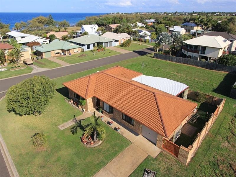 24 Oceanview Street, Bargara QLD 4670