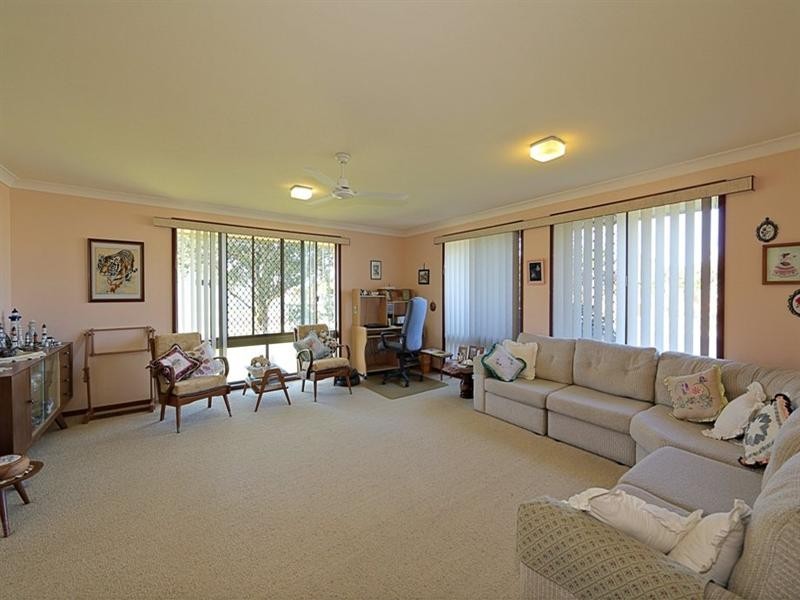 24 Oceanview Street, Bargara QLD 4670