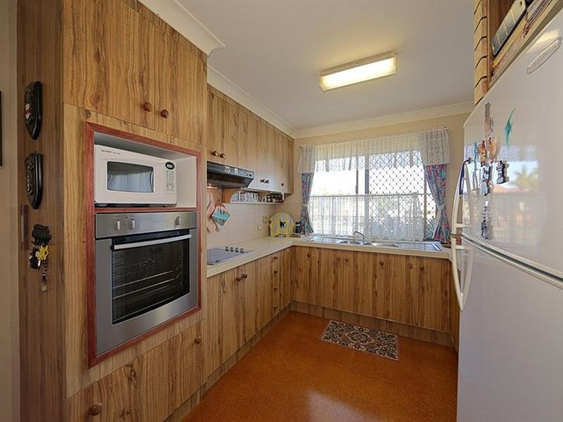 24 Oceanview Street, Bargara QLD 4670