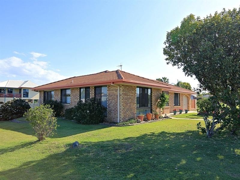 24 Oceanview Street, Bargara QLD 4670