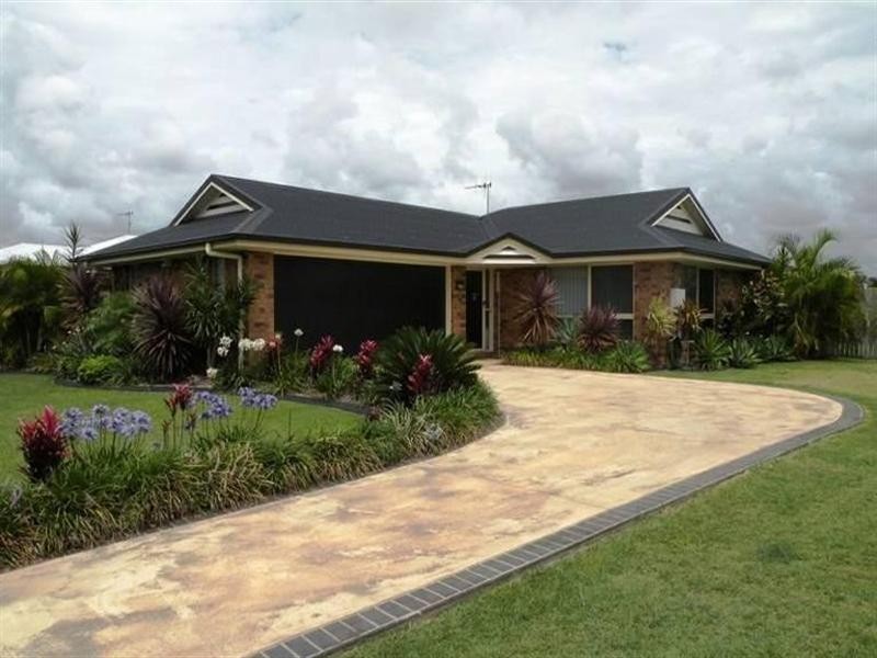 221 Barolin Esplanade, Coral Cove QLD 4670