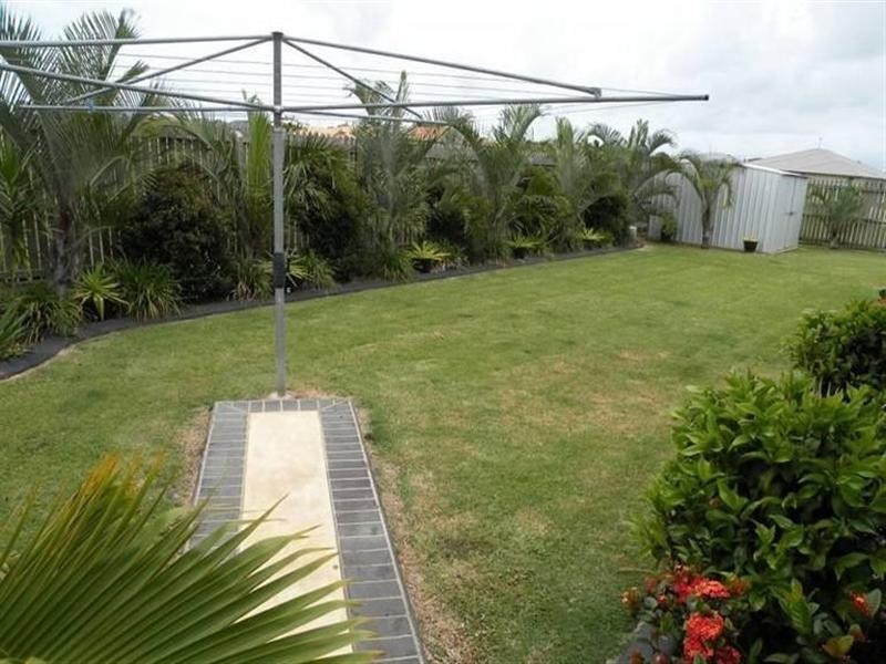 221 Barolin Esplanade, Coral Cove QLD 4670