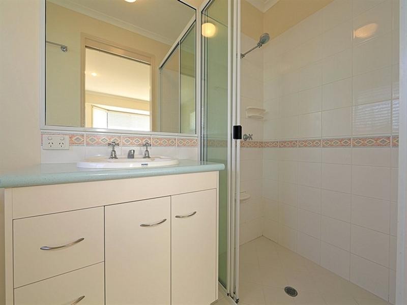17 Palmer Avenue, Bargara QLD 4670