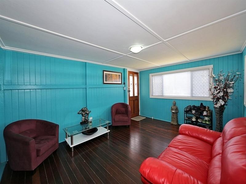 15 Hurst Street, Walkervale QLD 4670