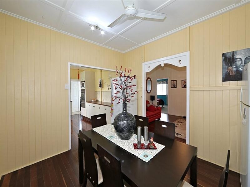 15 Hurst Street, Walkervale QLD 4670