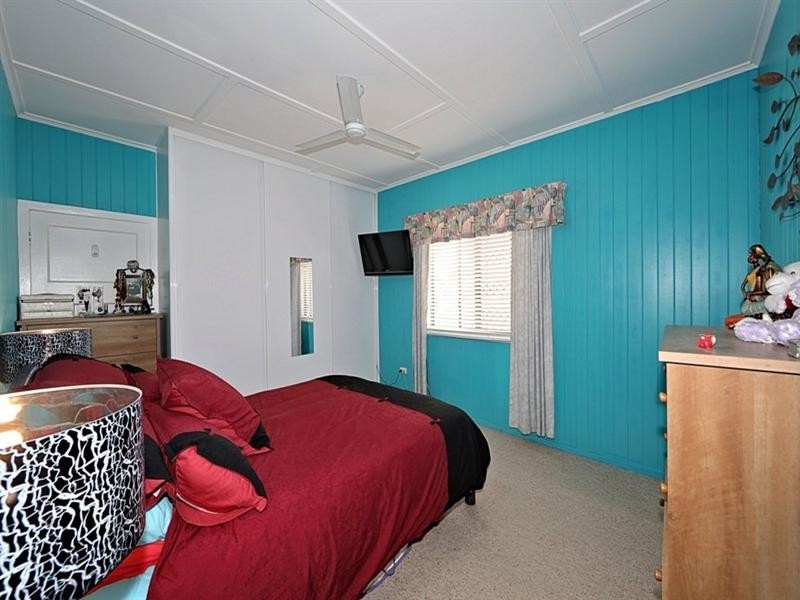 15 Hurst Street, Walkervale QLD 4670