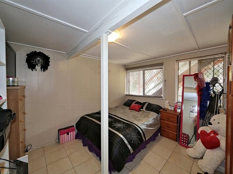 15 Hurst Street, Walkervale QLD 4670