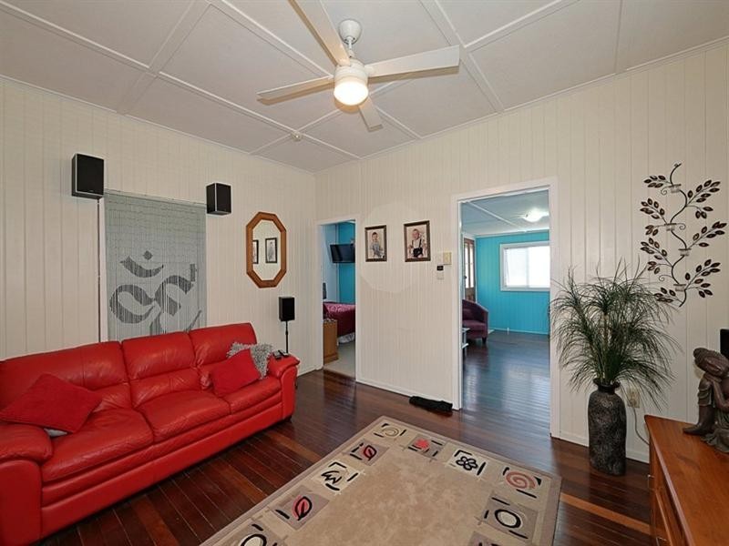 15 Hurst Street, Walkervale QLD 4670