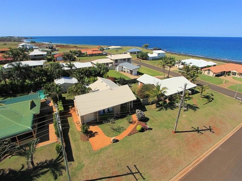 203 Atkinson Road, Elliott Heads QLD 4670