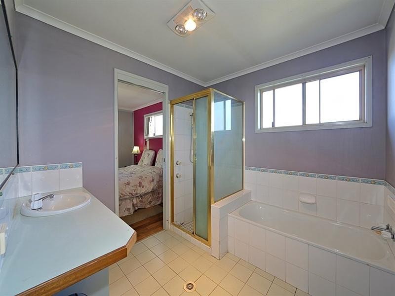 203 Atkinson Road, Elliott Heads QLD 4670