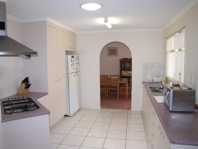 5 Bass Court, Bargara QLD 4670