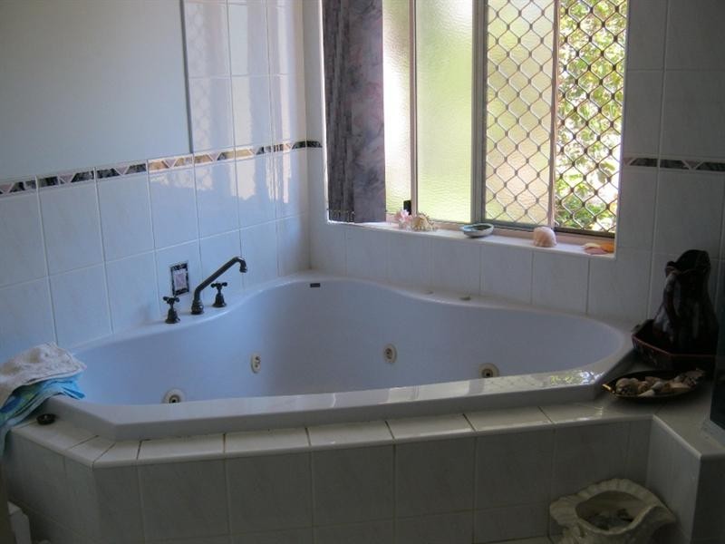 Burnett Heads QLD 4670