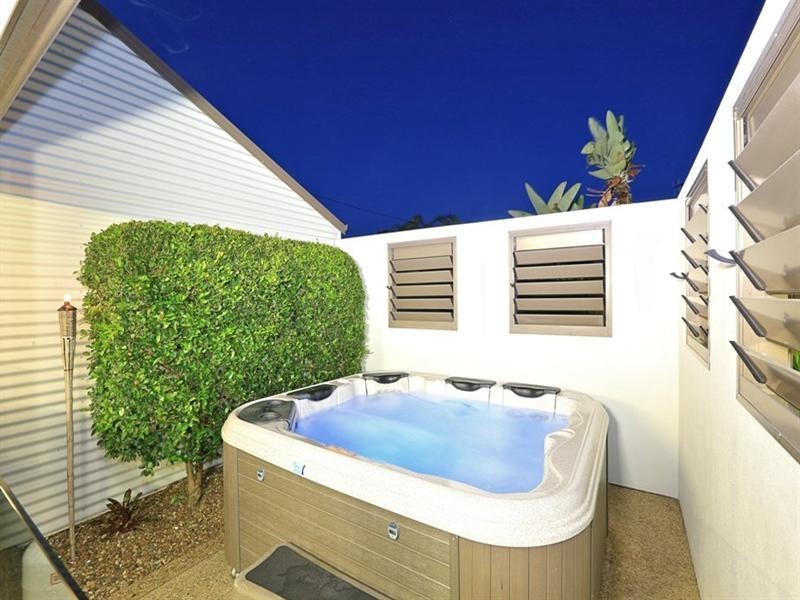 9 Sunseeker Avenue, Bargara QLD 4670