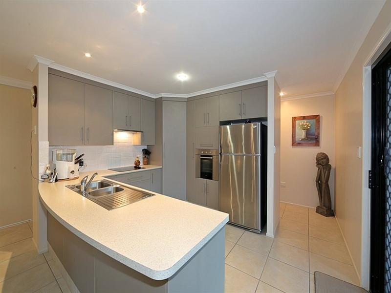 9 Sunseeker Avenue, Bargara QLD 4670