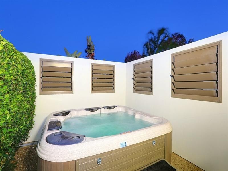 9 Sunseeker Avenue, Bargara QLD 4670