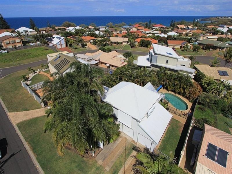 15 Wilfred Street, Bargara QLD 4670