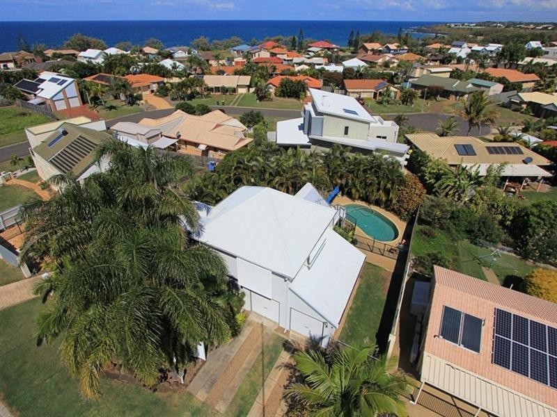 15 Wilfred Street, Bargara QLD 4670