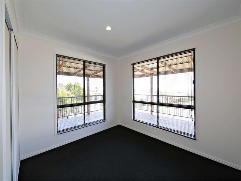 40 Linden Crescent, Qunaba QLD 4670