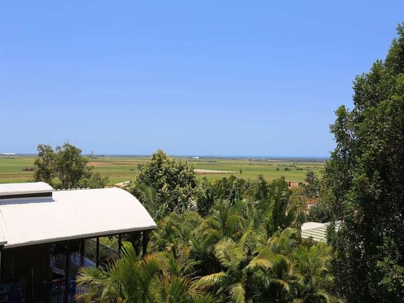 40 Linden Crescent, Qunaba QLD 4670