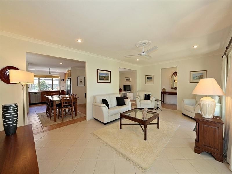 36 Durdins Road, Bargara QLD 4670