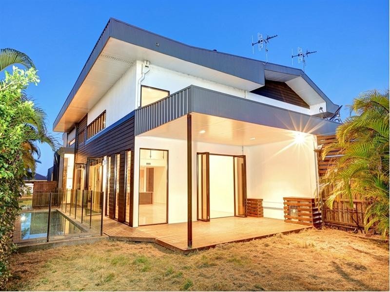 2/10 Trinity Close, Bargara QLD 4670