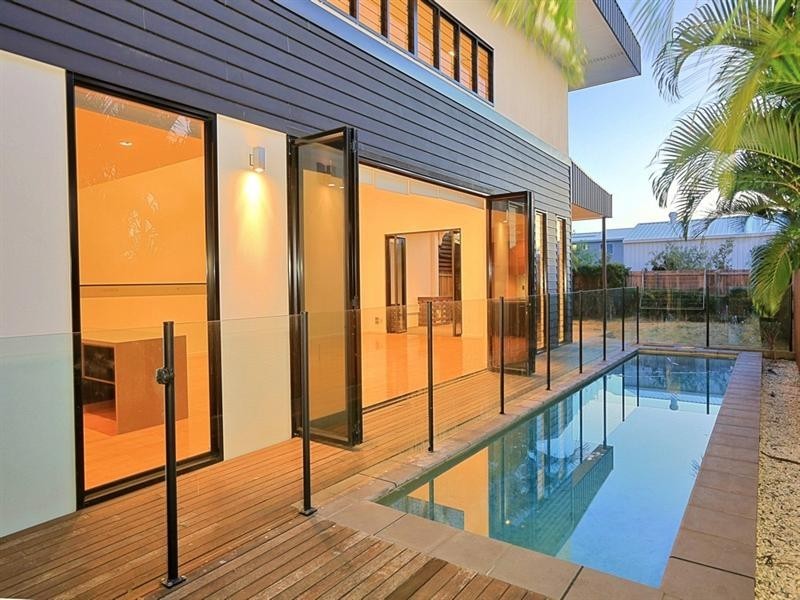 2/10 Trinity Close, Bargara QLD 4670