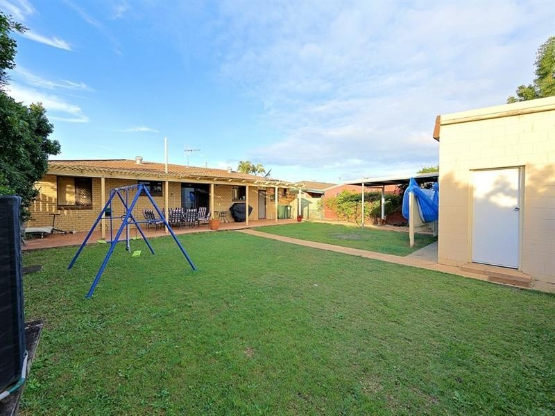 Avenell Heights QLD 4670