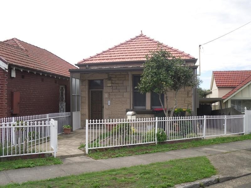 11 Wolli Creek Road, Banksia NSW 2216