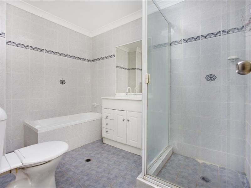 4/11-17 Bembridge Street, Carlton NSW 2218